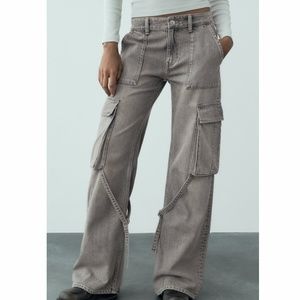 Zara Mid-Rise TRF Cargo Jeans NWT - Size 2 USA